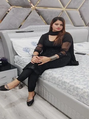 Call Girl in Daulatpur